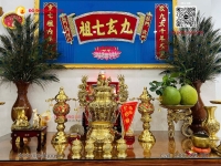 Những vật dụng gì bày trên bàn thờ Cửu Huyền?